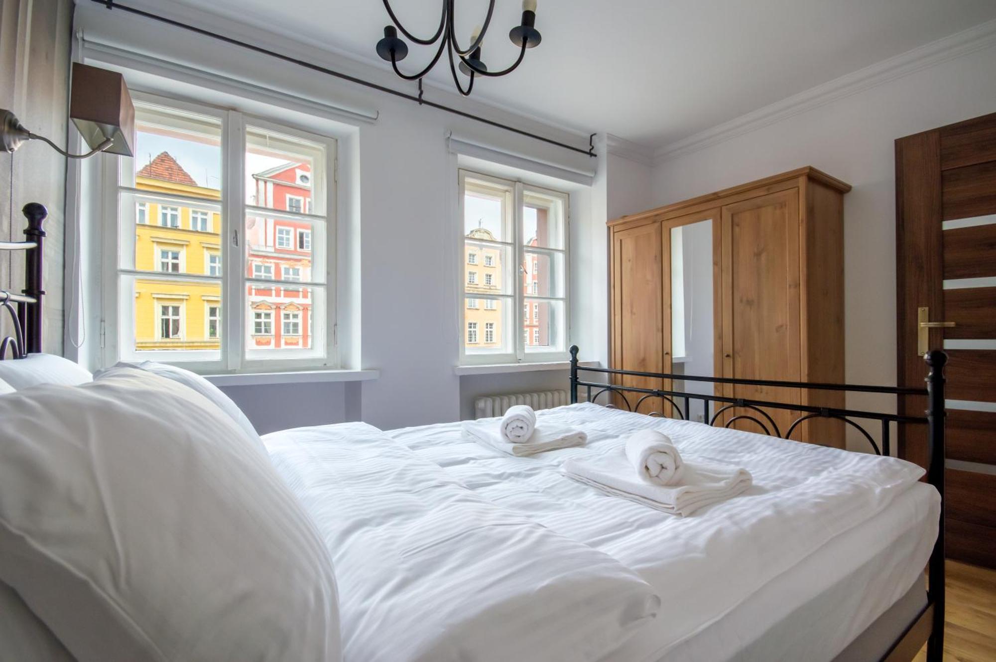 Apartament W Ratuszu Lägenhet Wrocław Exteriör bild